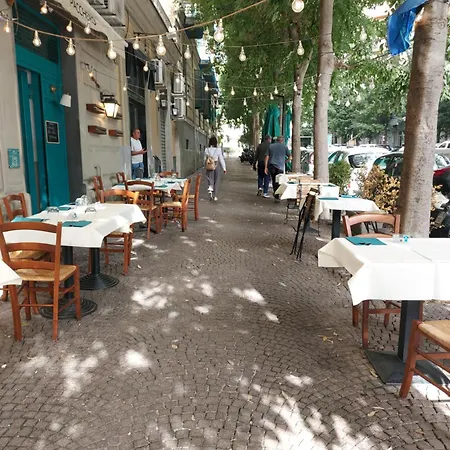 Morghen 88 Vomero Bed & Breakfast Naples